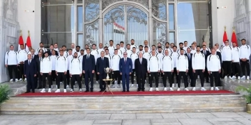 بعد تكريم رئيس الجمهورية ..ستاد القاهرة يستضيف احتفالية المنتخب القومي غدا الاثنين 1 - جريدة المساء
