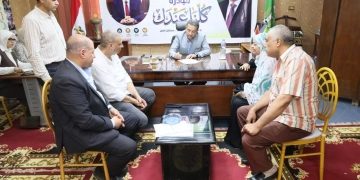 محافظ المنوفية يبحث شكاوى 120 مواطنا بأشمون لمدة 8 ساعات 1 - جريدة المساء