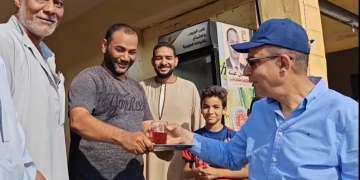 «كدواني واحد مننا».. جلسات الشاي صنعت الثقة.. والثقة صنعت سوق بني مزار الحضاري 2 - جريدة المساء «كدواني واحد مننا».. جلسات الشاي صنعت الثقة.. والثقة صنعت سوق بني مزار الحضاري 1 - جريدة المساء