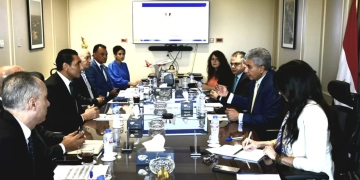 فى اجتماع الوزيرين.. دعم السياحة الرياضية وتعظيم الاستفادة من المنشآت الشبابية.. استضافة كبرى البطولات والفعاليات والمعسكرات الدولية 1 - جريدة المساء