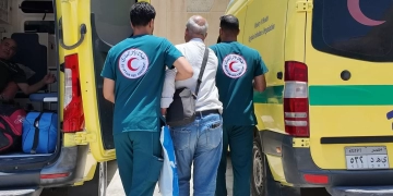 الهلال الأحمر يستقبل الدفعة 65 من الجرحى والمصابين الفلسطينيين 2 - جريدة المساء الهلال الأحمر يستقبل الدفعة 65 من الجرحى والمصابين الفلسطينيين 1 - جريدة المساء