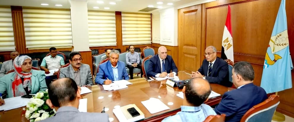 محافظ كفرالشيخ ترأس اللجنة العليا للاستثمار وتنمية المناطق الصناعية