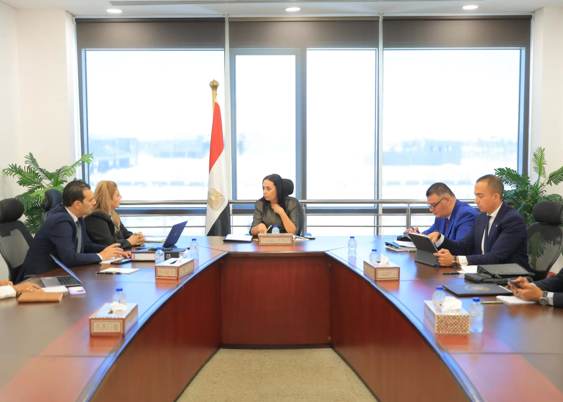"مايا مرسي": صندوق الصناعات الريفية يقود مستفيدي "تكافل وكرامة" إلى التمكين الاقتصادي 19 - جريدة المساء