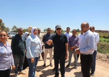كدواني: لا تهاون في جودة الطرق.. ومحافظ المنيا يتابع أعمال رصف الطرق 28 - جريدة المساء كدواني: لا تهاون في جودة الطرق.. ومحافظ المنيا يتابع أعمال رصف الطرق 27 - جريدة المساء