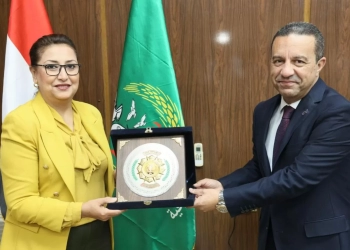 محافظ المنوفية يلتقى وفد اللجنة الطبية و الاستغاثات بمجلس الوزراء و بنك الشفاء للارتقاء بصحة المواطنين 26 - جريدة المساء محافظ المنوفية يلتقى وفد اللجنة الطبية و الاستغاثات بمجلس الوزراء و بنك الشفاء للارتقاء بصحة المواطنين 25 - جريدة المساء