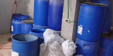 ضربة تموينية بالغربية تكشف مصنعًا بـ"قطور" يعيد تدوير مستحضرات التجميل والمنظفات 1 - جريدة المساء
