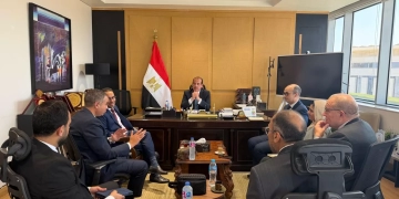 نائب وزير الصحة تابع مع «سيمنز هيلثينيرز» تنفيذ الأنظمة المميكنة للمعامل المركزية بمدينة بدر 1 - جريدة المساء