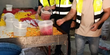  محافظ الغربية: ضبط 2 طن حلوى منتهية الصلاحية داخل مصنع غير مرخص قبل طرحها بالأسواق 1 - جريدة المساء