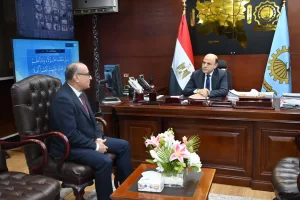 محافظ الغربية يبحث خطط العمل مع قيادات جديدة بالاستعلامات والمالية 21 - جريدة المساء