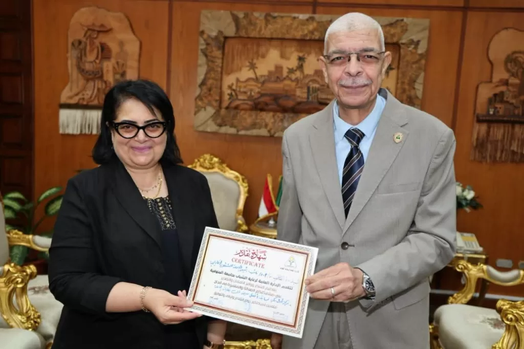 « القاصد » يكرّم الجامعة الأهلية والكليات الفائزة فى " أفضل معرض " بالمنوفية 21 - جريدة المساء