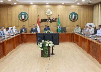 محافظ المنوفية يستعرض خطط عمل مشروعات تحسين الطرق والمواقف والتدخل السريع 17 - جريدة المساء