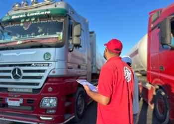 الهلال الأحمر تدعم الأشقاء الفلسطينيين بأطنان من المساعدات الإنسانية الشاملة  18 - جريدة المساء