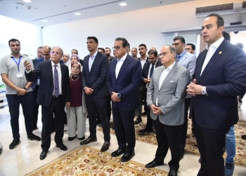 وزير الصحة افتتح مصنع «إيبيكو 3» بالعاشر من رمضان بحضور وزير الصناعة وتفقد خطوط الإنتاج والتعبئة 29 - جريدة المساء