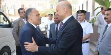 محافظ الشرقية يقدم التهنئة لمدير أمن الشرقية بمناسبة توليه مهام منصبه الجديد 1 - جريدة المساء