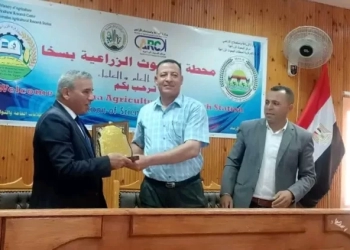 محطة البحوث الزراعية بسخا تكرم د.عباس شراقي 25 - جريدة المساء