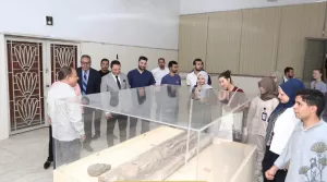 جامعة الزقازيق تفتح أبوابها للعالم.. وفد طلابي دولي يكتشف الحضارة المصرية داخل متحف الجامعة في إطار التبادل الأكاديمي 29 - جريدة المساء