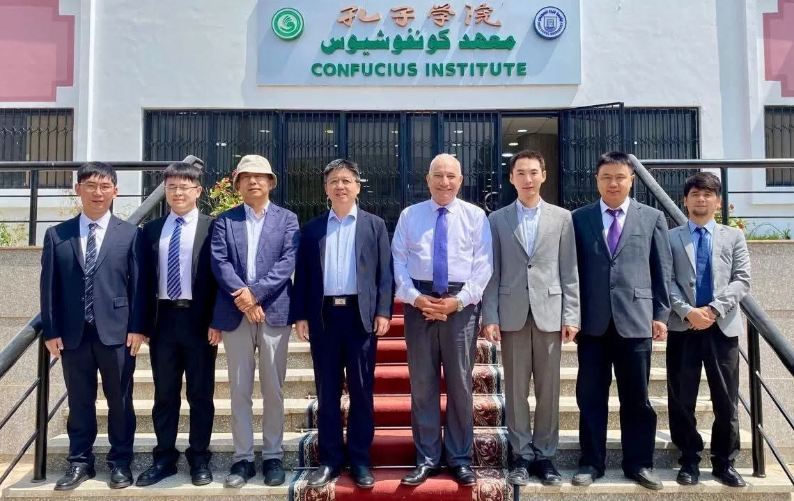 جامعة القناة تنظم ندوة بالتعاون مع الأكاديمية الصينية للعلوم الاجتماعية 20 - جريدة المساء جامعة القناة تنظم ندوة بالتعاون مع الأكاديمية الصينية للعلوم الاجتماعية 19 - جريدة المساء