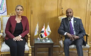 سفير غانا يلتقي عميدة آداب عين شمس لتعزيز سبل التعاون 21 - جريدة المساء