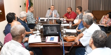 إنعقاد الإجتماع الدورى للجنة الموازية بالمحافظة لإسترداد أراضى الدولة المختصة بملف التقنين في اسوان 2 - جريدة المساء إنعقاد الإجتماع الدورى للجنة الموازية بالمحافظة لإسترداد أراضى الدولة المختصة بملف التقنين في اسوان 1 - جريدة المساء