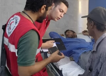 الهلال الأحمر يقدم الدعم النفسي والإسعافات الأولية لمصابي حادث المنوفية 18 - جريدة المساء