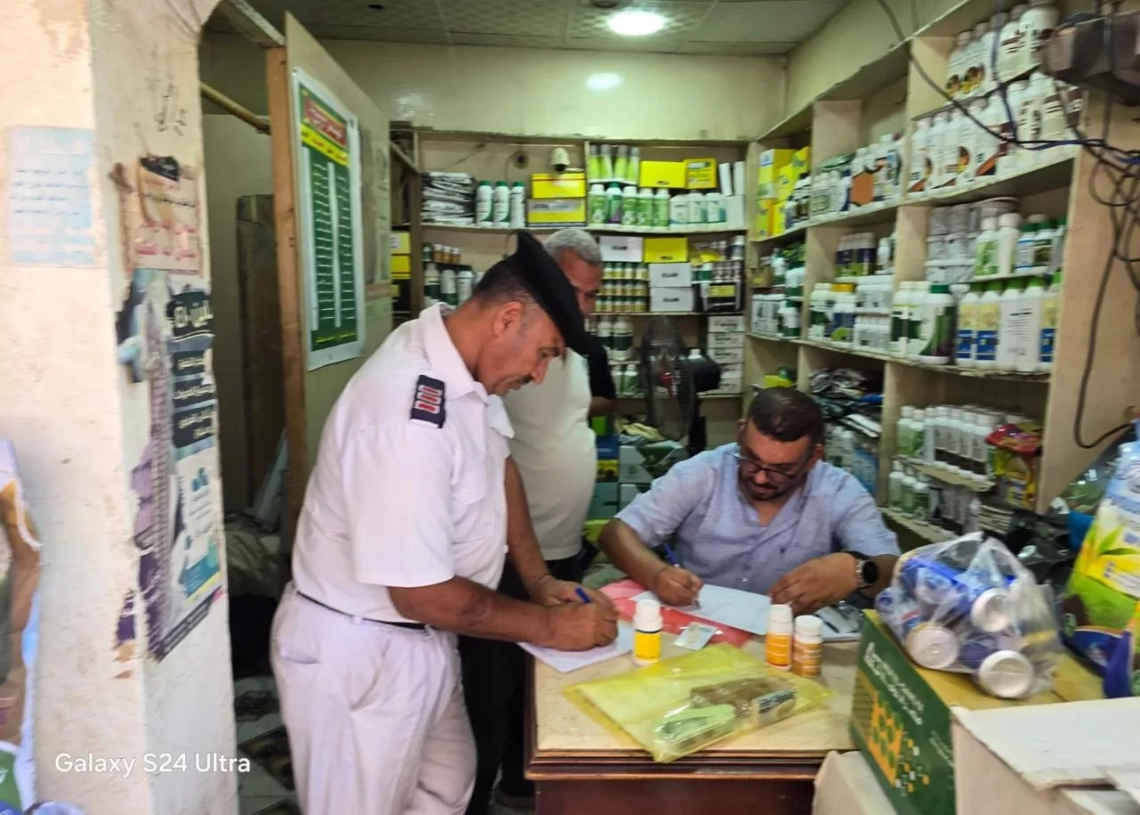 "الزراعة" تضبط 880 عبوة مبيدات غير صالحة ببني سويف والفيوم وتحيل الواقعة للنيابة 17 - جريدة المساء