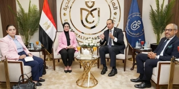 رئيس الرعاية الصحية بحث مع نائبة وزير الخارجية التعاون الدولي والترويج العالمي للتجربة المصرية الرائدة في الإصلاح الصحي والتغطية الصحية الشاملة 1 - جريدة المساء