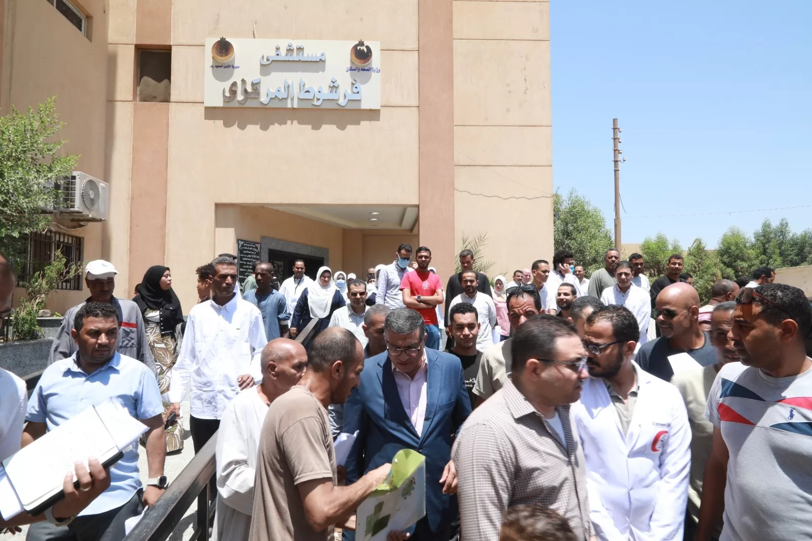 محافظ قنا يتابع مشروعات الخطة الاستثمارية 2026/2027 بفرشوط 45 - جريدة المساء