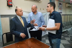محافظ الغربية يتابع ميدانيًا منظومة التصالح بالمحلة الكبرى ويسلم المواطنين نماذج (8) ويستمع إلى مطالبهم ويوجه بتسريع الإجراءات 20 - جريدة المساء