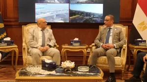 محافظ الجيزة يهنئ مساعد وزير الداخلية لقطاع أمن الجيزة بمنصبه الجديد 21 - جريدة المساء