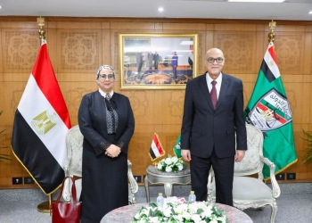 رئيسة القومي للمرأة تزور رئيس هيئة قضايا الدولة لتهنئته بتولي منصبه الجديد 23 - جريدة المساء