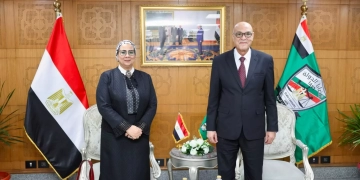رئيسة القومي للمرأة تزور رئيس هيئة قضايا الدولة لتهنئته بتولي منصبه الجديد 1 - جريدة المساء