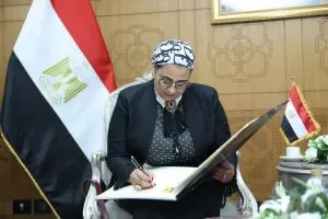 رئيسة القومي للمرأة تزور رئيس هيئة قضايا الدولة لتهنئته بتولي منصبه الجديد 21 - جريدة المساء