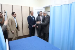 محافظ الجيزة يفتتح وحدتي مناظير الجهاز الهضمي ورعاية القلب بمستشفى الحوامدية العام 27 - جريدة المساء
