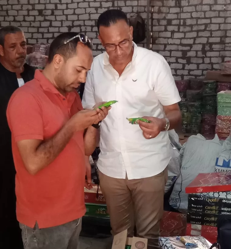 ضبط مصنع غير مرخص لإنتاج المواد الغذائية و حلوى المولد بالشهداء منوفية 19 - جريدة المساء