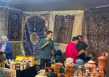 عسل النحل والفخار والخزف والسجاد اليدوي تتصدر جناح محافظة الغربية فى معرض  «كنوز مطروح» 25 - جريدة المساء