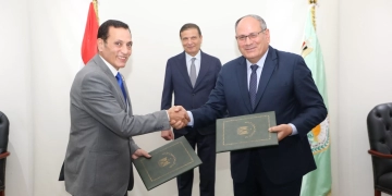 وزير الزراعة يشهد توقيع اتفاق بين "الريف المصري الجديد" و"مركز البحوث الزراعية" للتوسع في إنتاج هجن الطماطم 1 - جريدة المساء