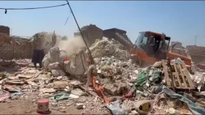 محافظة الجيزة: إخلاء وغلق مخازن الفرز والخردة بشارعي الإخلاص وعادل إمام بالطالبية 25 - جريدة المساء