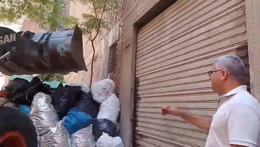 محافظة الجيزة: إخلاء وغلق مخازن الفرز والخردة بشارعي الإخلاص وعادل إمام بالطالبية 19 - جريدة المساء