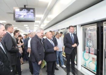 وزير النقل يبحث مع نظيره المجري تعزيز التعاون المشترك 19 - جريدة المساء