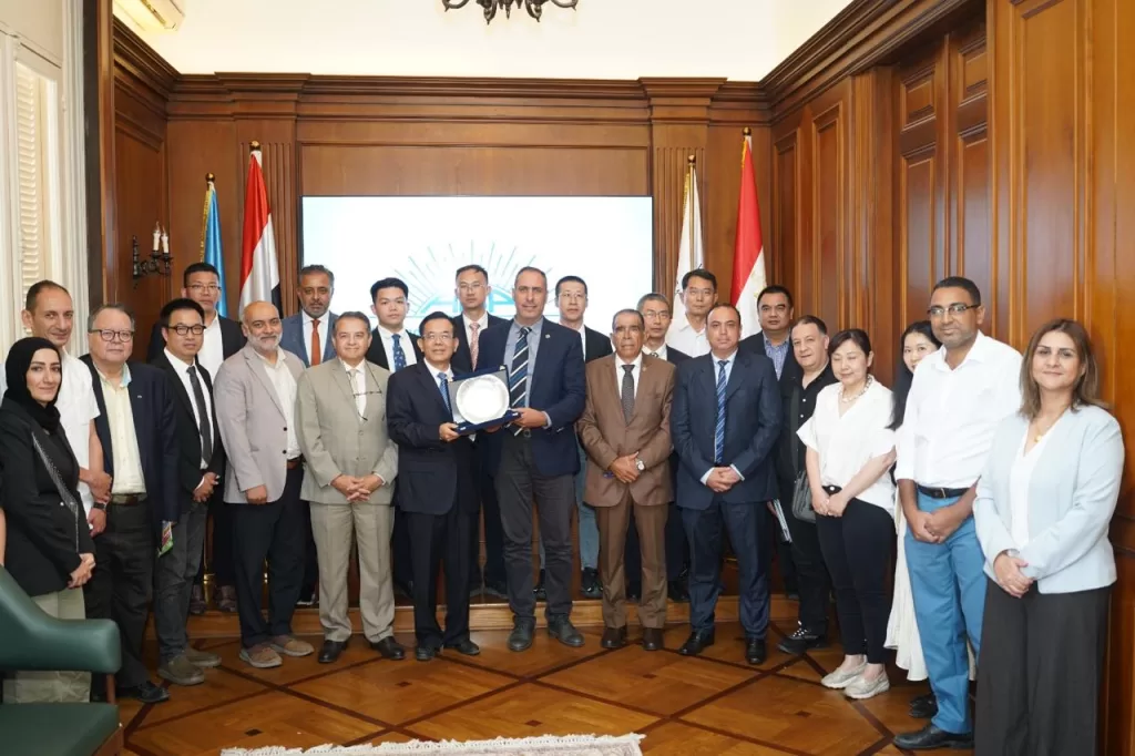 رجال أعمال إسكندرية تبحث مع وفد «دونغقوان» الصينية توطين الصناعات وتعزيز الاستثمارات 22 - جريدة المساء رجال أعمال إسكندرية تبحث مع وفد «دونغقوان» الصينية توطين الصناعات وتعزيز الاستثمارات 21 - جريدة المساء