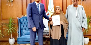 محافظ كفرالشيخ سلم 28 عقد تقنين للمستفيدين من أراضي الدولة وفقًا للقانون 168 لسنة2025 1 - جريدة المساء