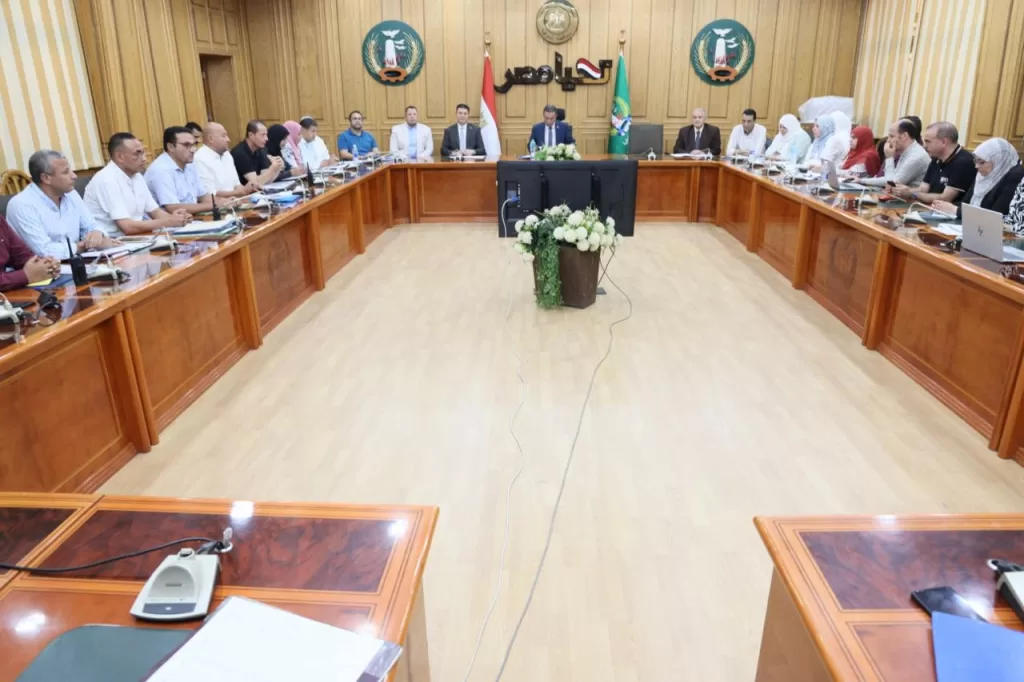 محافظ المنوفية : التوسع في خدمات " كلنا عندك "و منافذ توفير السلع و مستلزمات المدارس بأسعار مخفضة 7 - جريدة المساء