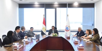 وزير الصحة بحث مع ممثلي شركة عالمية سبل تعزيز التعاون في التحول الرقمي للرعاية الصحية 1 - جريدة المساء