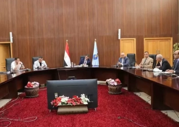 فى لقاء محافظ البحر الأحمر ومستثمرى السياحة.. التوازن بين تطبيق القوانين ودعم الاستثمار 29 - جريدة المساء فى لقاء محافظ البحر الأحمر ومستثمرى السياحة.. التوازن بين تطبيق القوانين ودعم الاستثمار 28 - جريدة المساء