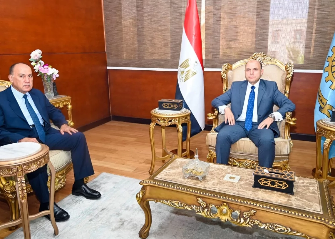 محافظ الغربية يستقبل اللواء منتصر محفوظ..ويؤكد استمرار التنسيق مع الأجهزة الأمنية لدعم الاستقرار 20 - جريدة المساء محافظ الغربية يستقبل اللواء منتصر محفوظ..ويؤكد استمرار التنسيق مع الأجهزة الأمنية لدعم الاستقرار 19 - جريدة المساء