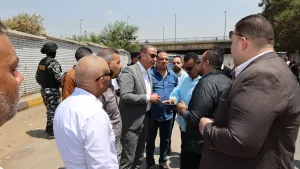 محافظ الجيزة يتفقد شارع جمال الدين الأفغاني بإمبابة لدراسة إنشاء أسواق وأكشاك حضارية 23 - جريدة المساء