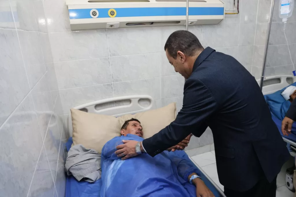 محافظ المنوفية يزور مصابى حادث انقلاب ميكروباص بطريق كفر داود بمستشفى منوف ..و يعزى أسرتى الضحيتين 26 - جريدة المساء محافظ المنوفية يزور مصابى حادث انقلاب ميكروباص بطريق كفر داود بمستشفى منوف ..و يعزى أسرتى الضحيتين 25 - جريدة المساء