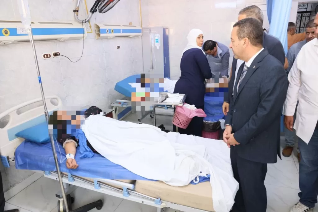 محافظ المنوفية يزور مصابى حادث انقلاب ميكروباص بطريق كفر داود بمستشفى منوف ..و يعزى أسرتى الضحيتين 22 - جريدة المساء محافظ المنوفية يزور مصابى حادث انقلاب ميكروباص بطريق كفر داود بمستشفى منوف ..و يعزى أسرتى الضحيتين 21 - جريدة المساء