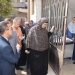 بسبب التكدس أمام المقر..محافظ المنوفية يعنف مسئولى الوحدة الاجتماعية بمنشأة سلطان و يأمر بدخول المواطنين المبني و تنظيم العمل 9 - جريدة المساء