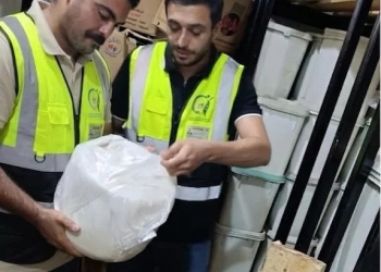 ضربة استباقية على أوكار الغذاء المجهول.. «سلامة الغذاء» تضبط 10 أطنان زبدة وقشطة مجهولة المصدر داخل ثلاجة بقطور غربية 30 - جريدة المساء ضربة استباقية على أوكار الغذاء المجهول.. «سلامة الغذاء» تضبط 10 أطنان زبدة وقشطة مجهولة المصدر داخل ثلاجة بقطور غربية 29 - جريدة المساء